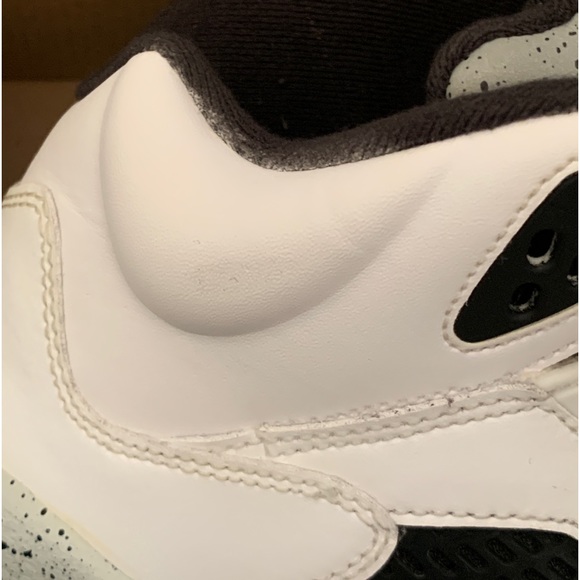 Boys Air Jordan 5 Retro - Picture 6 of 8